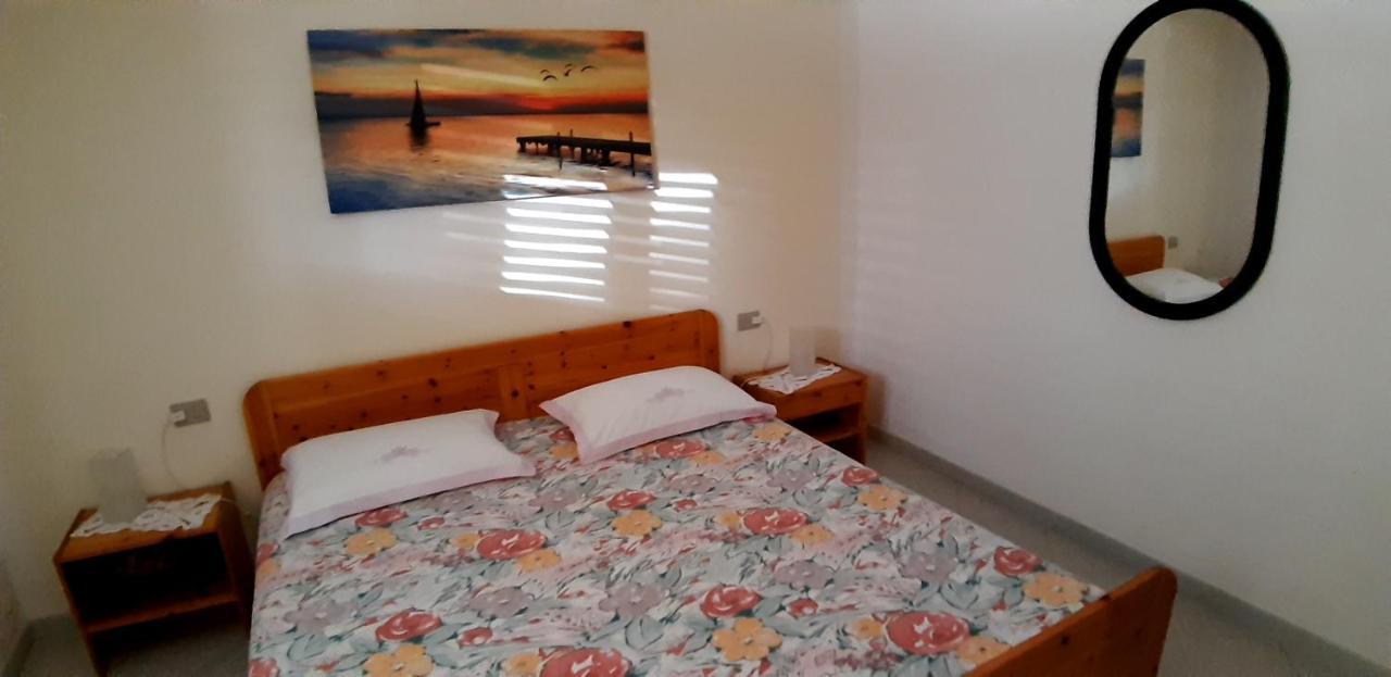 Phiniscollis B&B La Caletta Dış mekan fotoğraf